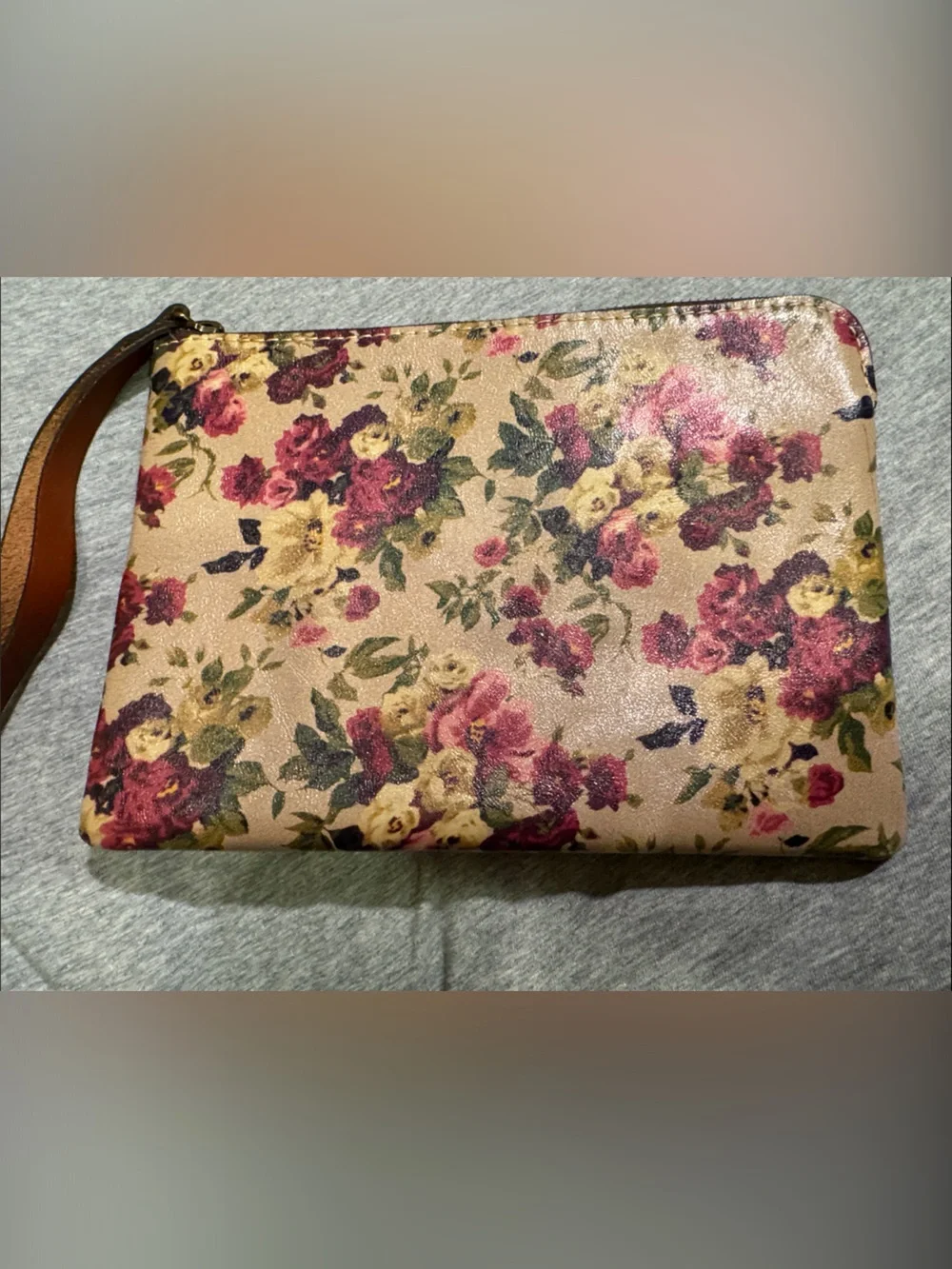 Patricia Nash Floral Leather Zip Wristlet in Beige With Interior Pockets